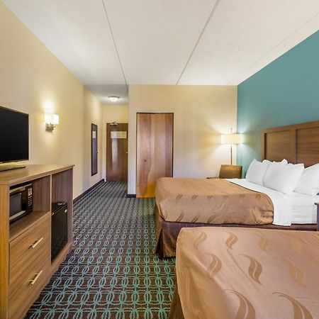 Quality Inn & Suites Sandusky Exterior photo