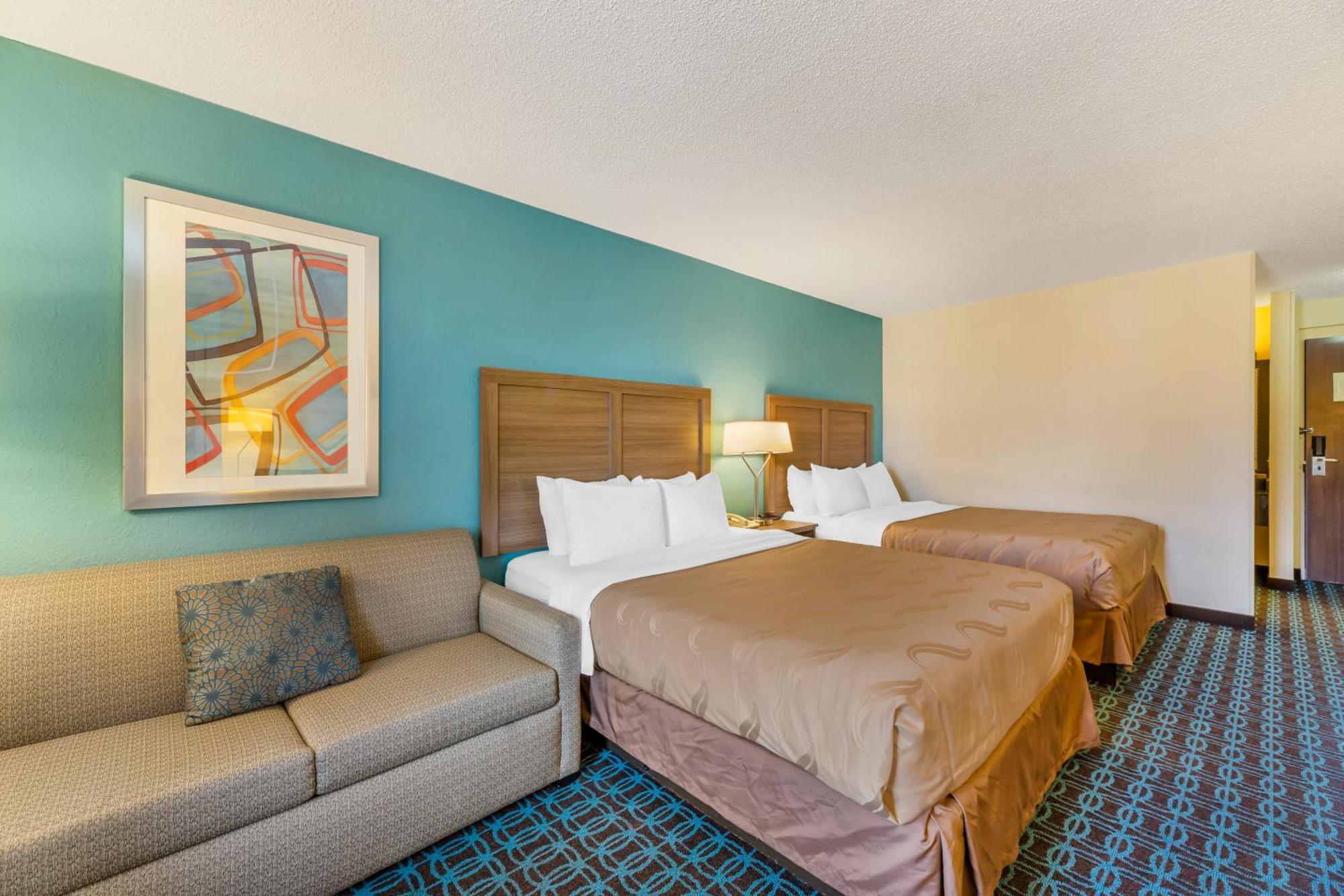 Quality Inn & Suites Sandusky Exterior photo